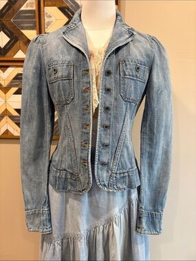 Vintage Ralph Lauren Light Blue Denim Fitted Jean Jacket size 4